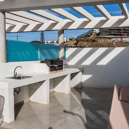 דירות פואנגירולה Panoramic Seaview Penthouse The Wave מראה חיצוני תמונה