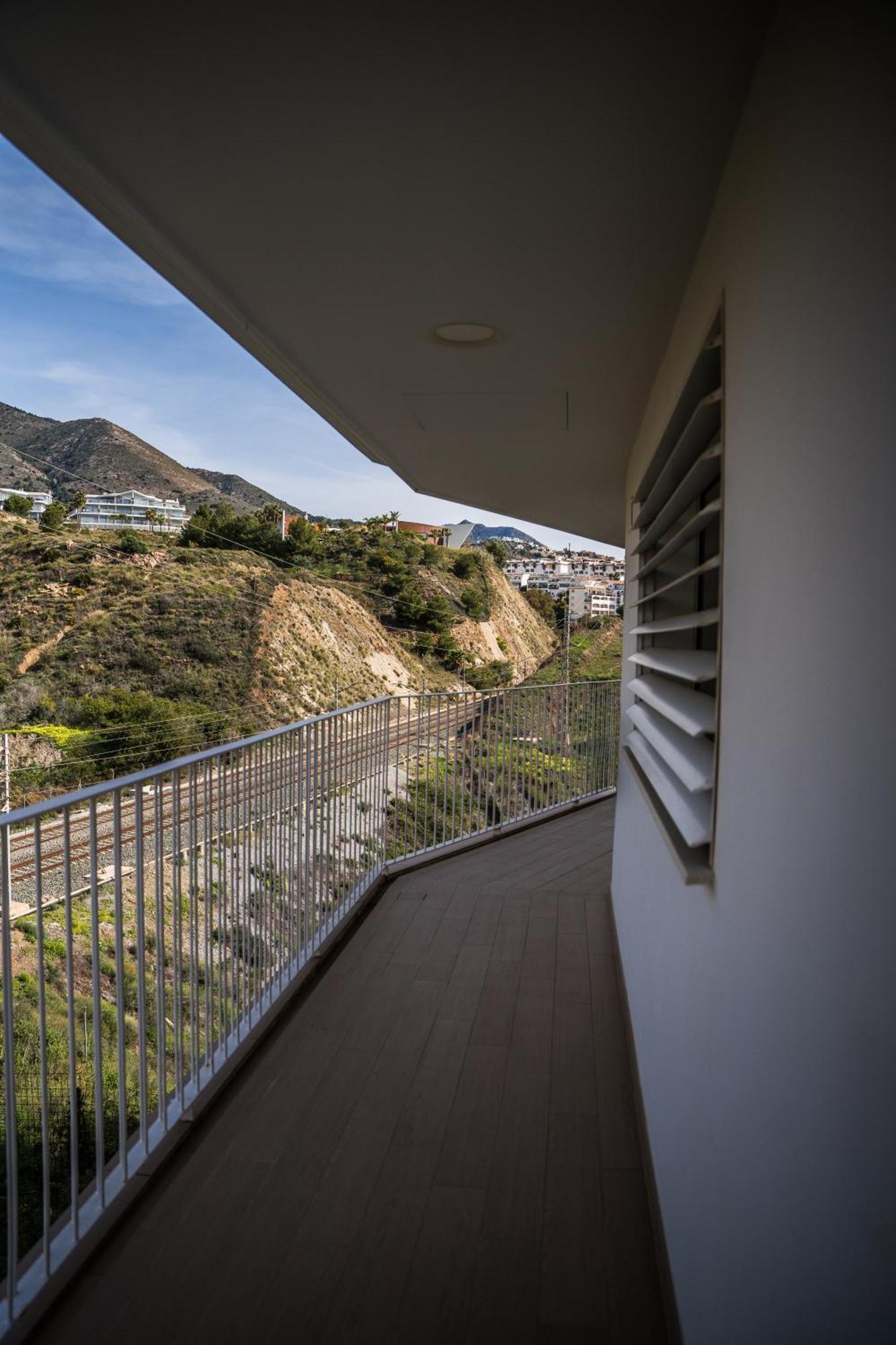 דירות פואנגירולה Panoramic Seaview Penthouse The Wave מראה חיצוני תמונה