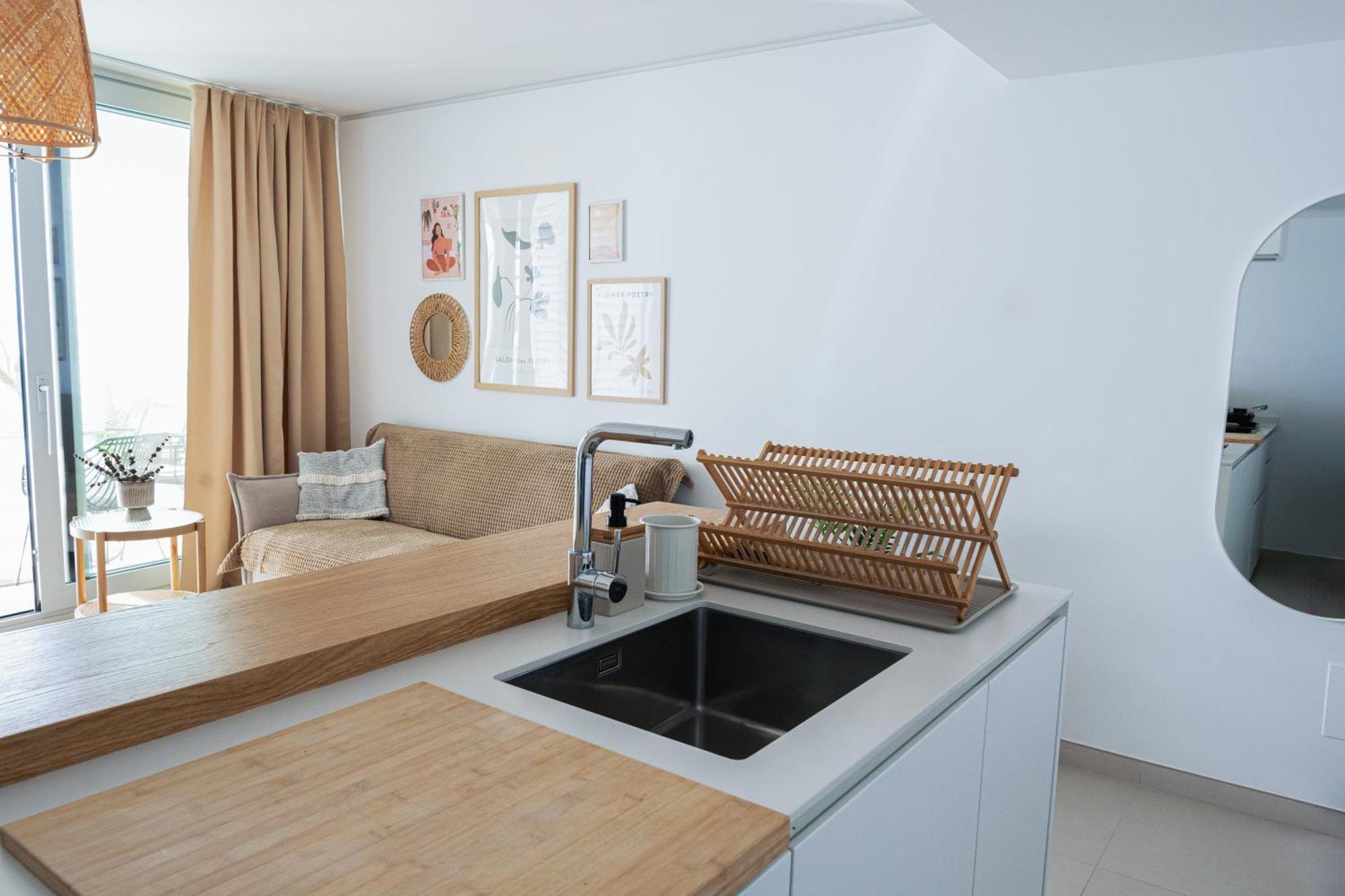 דירות פואנגירולה Panoramic Seaview Penthouse The Wave מראה חיצוני תמונה
