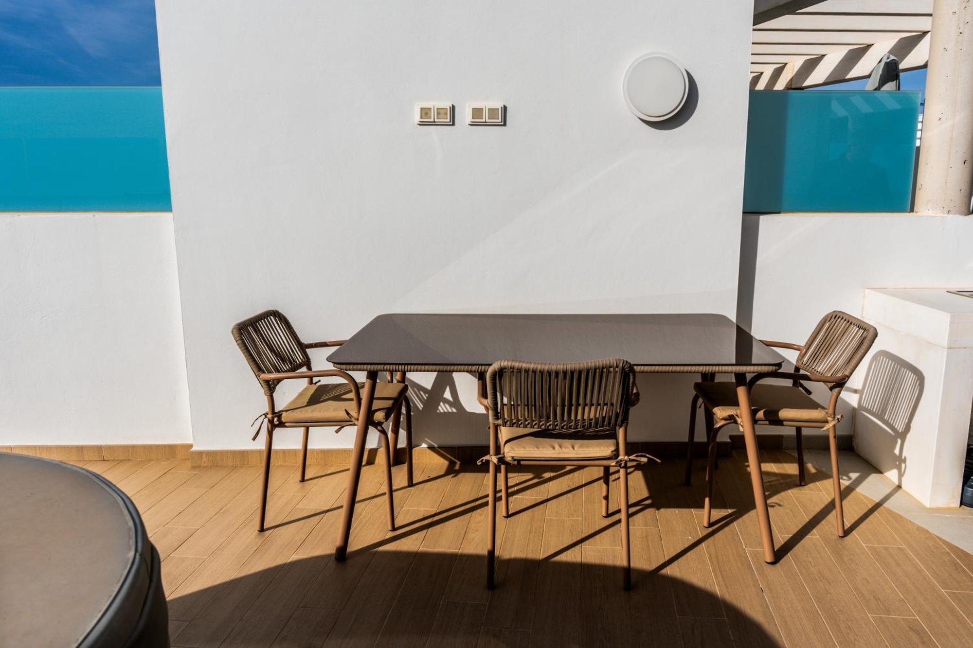 דירות פואנגירולה Panoramic Seaview Penthouse The Wave מראה חיצוני תמונה