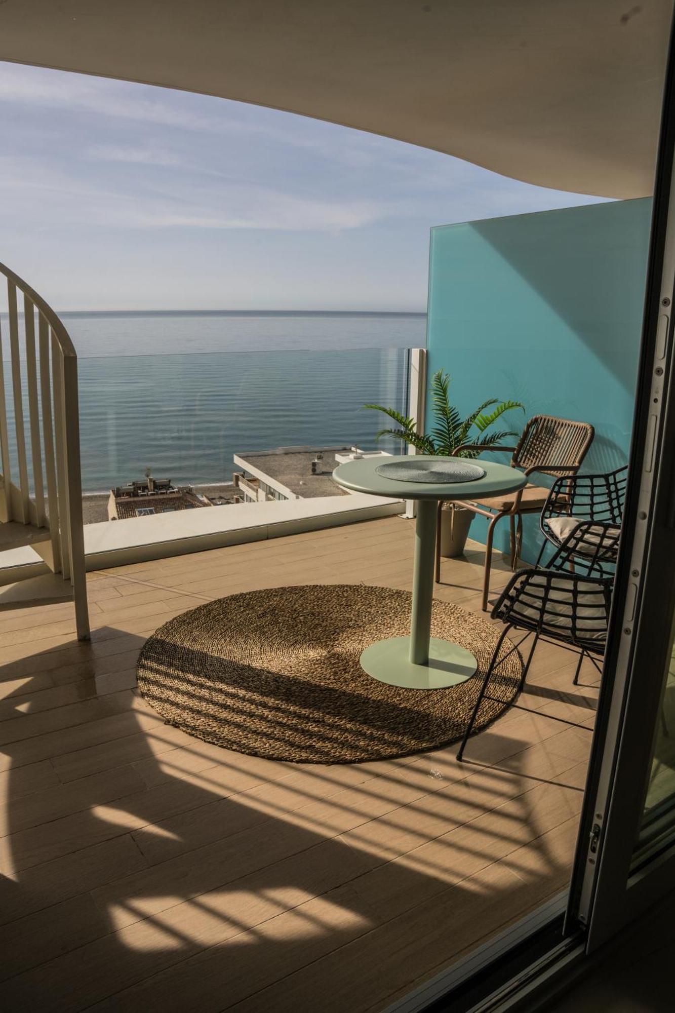 דירות פואנגירולה Panoramic Seaview Penthouse The Wave מראה חיצוני תמונה