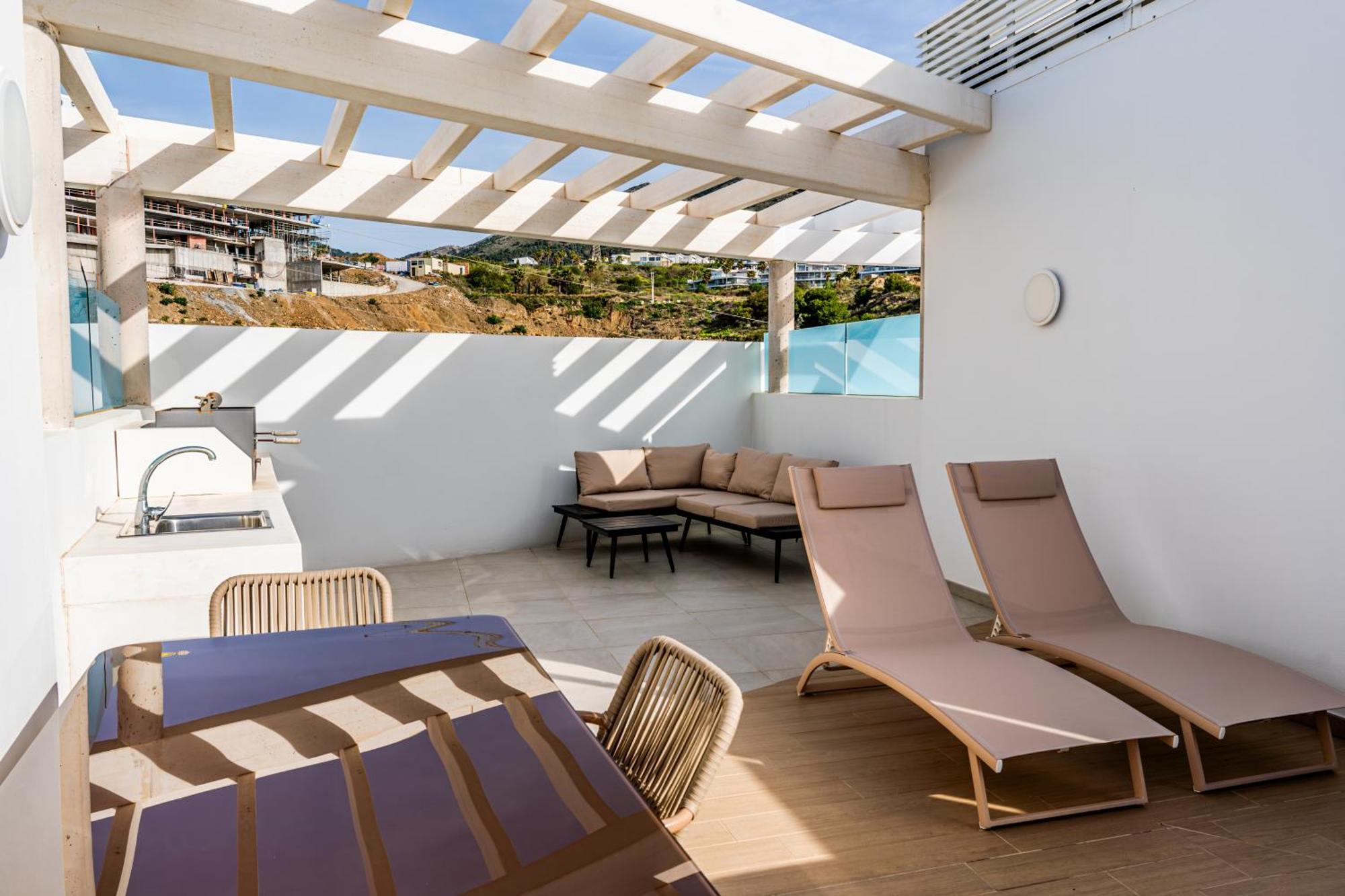 דירות פואנגירולה Panoramic Seaview Penthouse The Wave מראה חיצוני תמונה