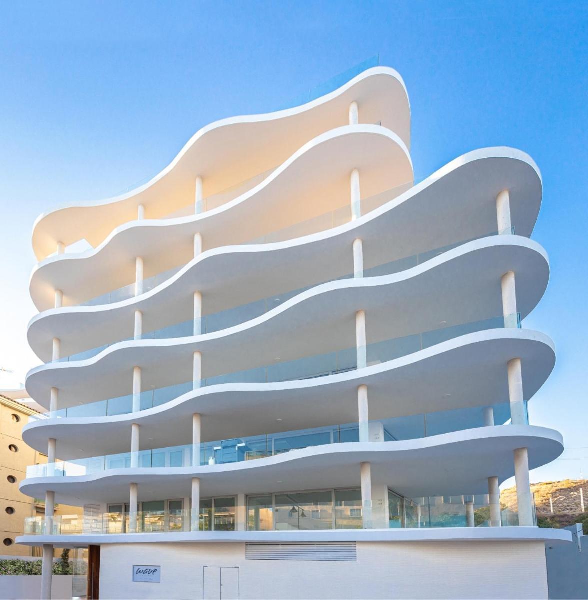 דירות פואנגירולה Panoramic Seaview Penthouse The Wave מראה חיצוני תמונה